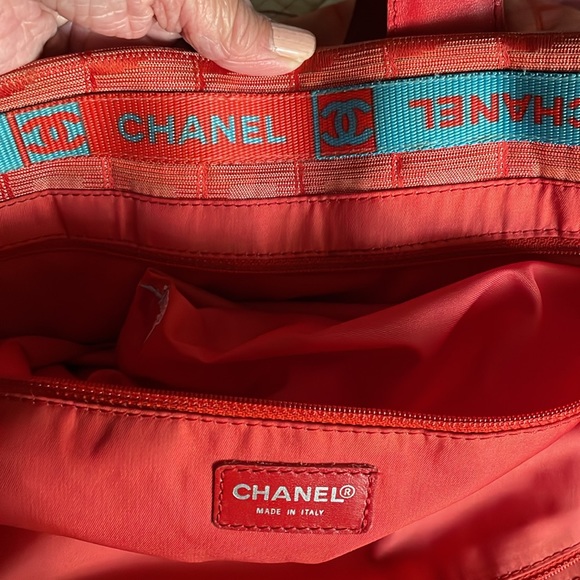 ❤️ Chanel Traveline Canvas Tote Bag Orange/Red - Picture 9 of 12
